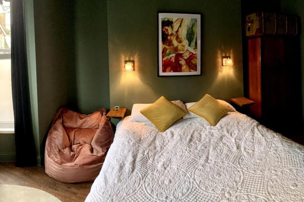 Chic Townhouse Near Tunnels Beaches Ilfracombe Esterno foto