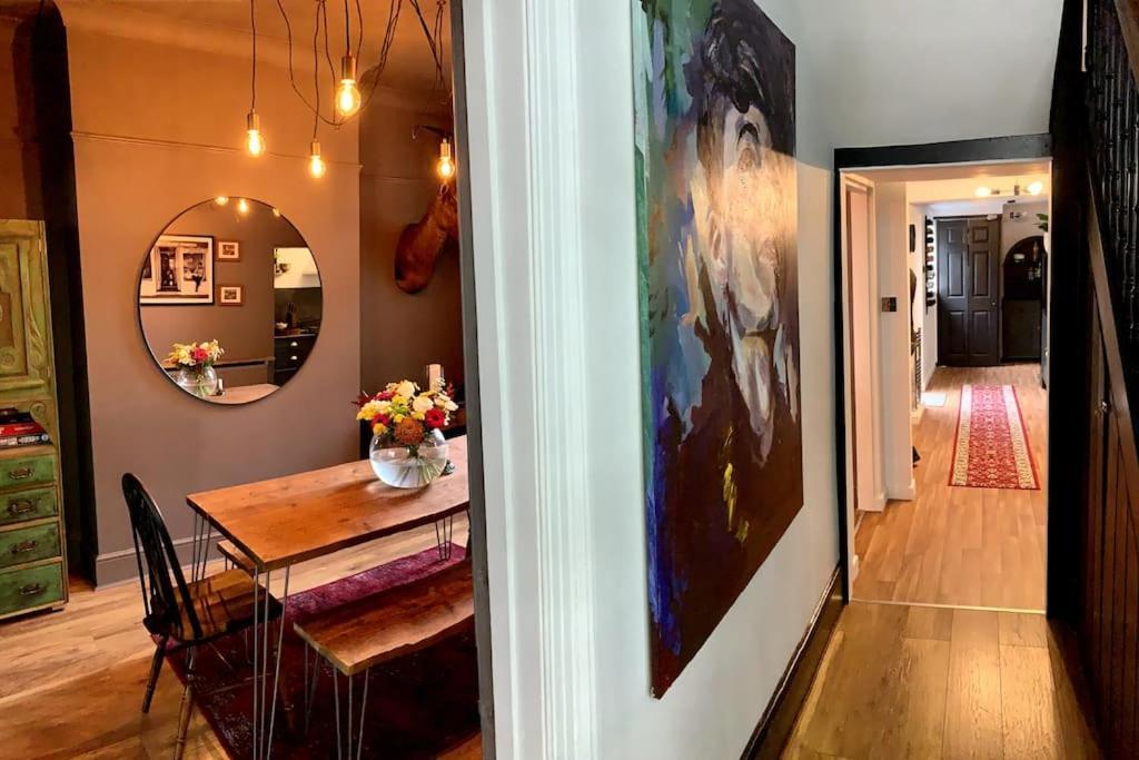 Chic Townhouse Near Tunnels Beaches Ilfracombe Esterno foto