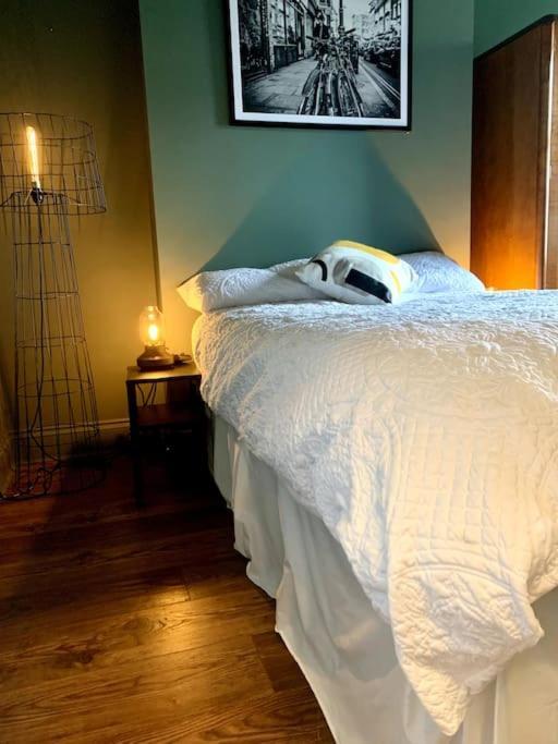 Chic Townhouse Near Tunnels Beaches Ilfracombe Esterno foto